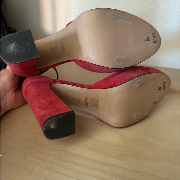 Red Coach Heels | size 9 - Picture 3 of 4